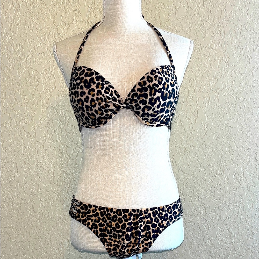 🐆 Xhilaration Animal Print Bikini